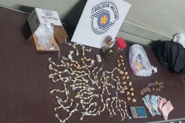 Opera&ccedil;&atilde;o conjunta apreende drogas em &aacute;rea de mata no bairro Santo Ant&ocirc;nio