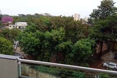 Apartamento &agrave; venda - 135m&sup2; - Centro