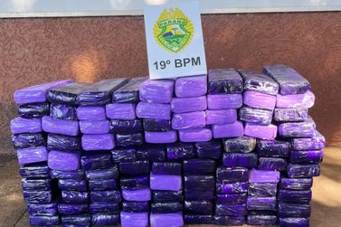 Polícia Militar apreende vários tabletes de maconha em Diamante D'Oeste