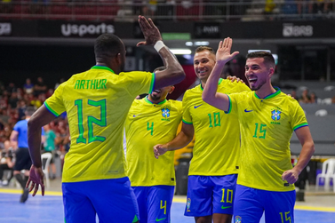 Brasil enfrenta Holanda em amistoso de futsal neste domingo em Santa Helena