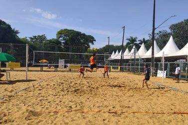 Futev&ocirc;lei e recrea&ccedil;&atilde;o movimentam fim de semana do Ver&atilde;o Maior Costa Oeste em SH