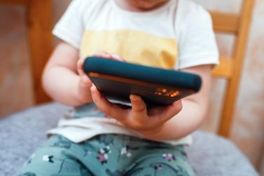 ECA Digital amplia prote&ccedil;&atilde;o de crian&ccedil;as e adolescentes na internet