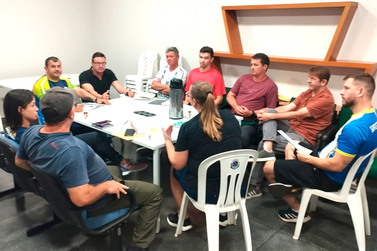 SMEL realiza reuni&atilde;o para alinhamento dos Jogos Escolares do Paran&aacute;, em abril 