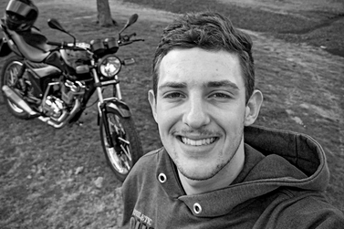 Identificado jovem que morreu em acidente com motocicleta no interior de Santa Helena