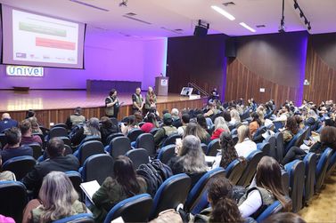 Itaipu e Lindeiros apoiam elabora&ccedil;&atilde;o de pol&iacute;ticas municipais de educa&ccedil;&atilde;o ambiental