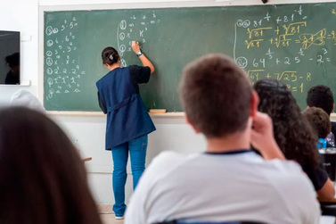 Professores de Santa Helena podem participar de novo PSS da rede estadual
