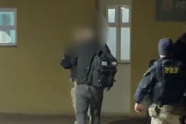Jovem &eacute; preso por deser&ccedil;&atilde;o do Ex&eacute;rcito durante abordagem na BR‑277
