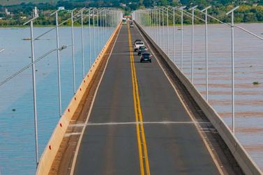 Ilumina&ccedil;&atilde;o da Ponte Ayrton Senna recebe pain&eacute;is de energia solar para moderniza&ccedil;&atilde;o