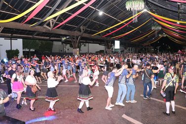Pato Bragado celebra a Oktoberfest com desfile, chope e atra&ccedil;&otilde;es musicais