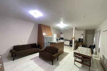 Casa &agrave; venda - 180m&sup2; - Centro