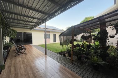 Casa &agrave; venda - 180m&sup2; - Centro