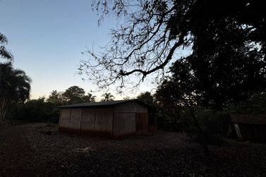 S&iacute;tio &agrave; venda - 100m&sup2; - Rural