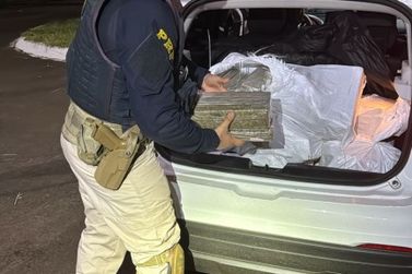 PRF apreende drogas, ve&iacute;culo furtado e arma de fogo em duas ocorr&ecirc;ncias na BR277