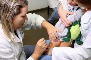 Paran&aacute; refor&ccedil;a vacina&ccedil;&atilde;o infantil contra meningite e alerta para preven&ccedil;&atilde;o.