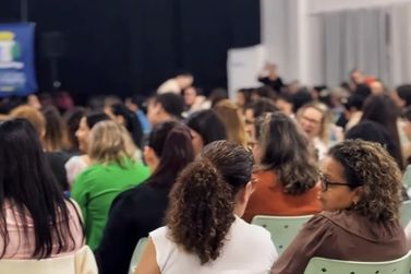 Professores participam de forma&ccedil;&atilde;o em alfabetiza&ccedil;&atilde;o em Santa Terezinha de Itaipu