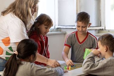 Sicredi refor&ccedil;a import&acirc;ncia da educa&ccedil;&atilde;o financeira na 13&ordf; Semana ENEF