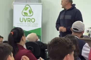 Grupo Escoteiro participa de visita educativa &agrave; UVRO