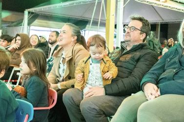 Prefeitura ter&aacute; transmiss&atilde;o do jogo do Brasil e altera expediente nesta segunda-feira (29)