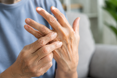  Projeto investiga m&eacute;todos de avalia&ccedil;&atilde;o de pessoas com artrose nas m&atilde;os