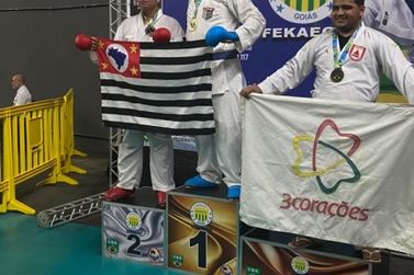 Ibat&eacute; conquista ouro, prata e bronze no Brasileiro e avan&ccedil;a &agrave;s finais