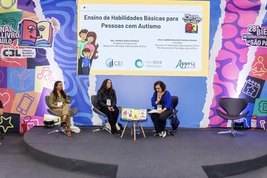 Pesquisadora de S&atilde;o Carlos apresenta manuais sobre ensino para crian&ccedil;as com autismo