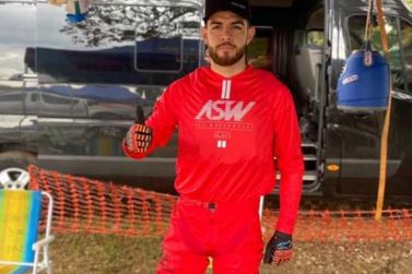 Piloto de São Miguel Ualisson alcança o pódio em emocionante prova de motocross