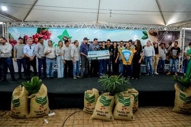 Governador Marcos Rocha entrega premiação aos vencedores do 8º Concafé