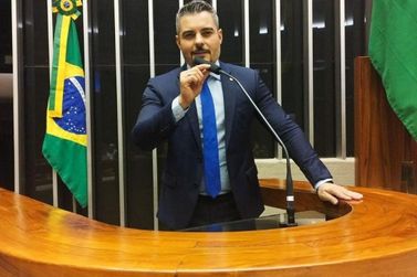 Thiago Flores garante R$ 1 milhão em maquinários para Agricultura Familiar em RO