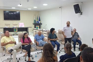 Genivaldo Martins e Deputada S&iacute;lvia Cristina prestam contas em S&atilde;o Miguel
