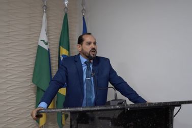 Vereador Genivaldo garante ve&iacute;culo &agrave; associa&ccedil;&atilde;o de fam&iacute;lias autistas de S&atilde;o Miguel
