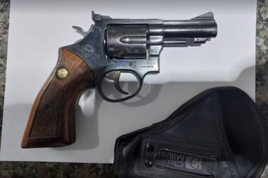 Arma &eacute; encontrada em mochila de passageiro durante fiscaliza&ccedil;&atilde;o em aeroporto de RO