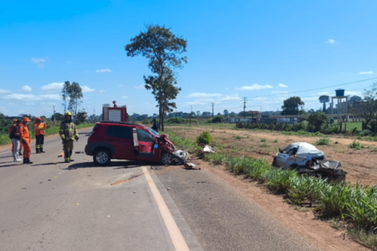Colis&atilde;o frontal na BR-429 deixa dois mortos perto do Parque de Exposi&ccedil;&atilde;o em S&atilde;o Miguel