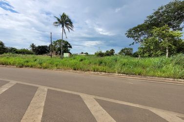 Terreno &agrave; venda - 4050m&sup2; - &Aacute;rea Rural