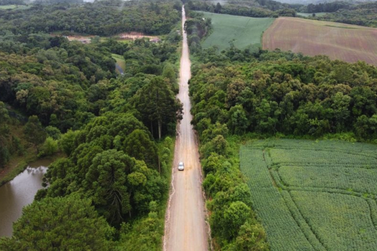 Governador anuncia pavimentação da estrada entre SJP e Mandirituba