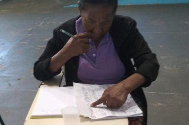 Alunos do Projeto Beabá participam de atividade para reforço da leitura