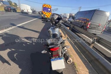Queda de moto interdita Anhanguera e provoca 4 km de congestionamento em Sumar&eacute;