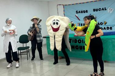 A&ccedil;&atilde;o de sa&uacute;de bucal orienta cerca de 700 alunos e leva teatro &agrave; Pestalozzi de Sumar&eacute;
