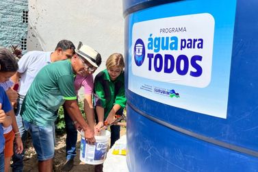 Loteamento Frei Damião e Nova Surubim recebem caixas d'água