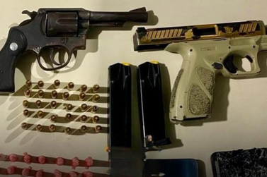 Opera&ccedil;&atilde;o prende suspeito por tr&aacute;fico e armas na zona rural de Casinhas