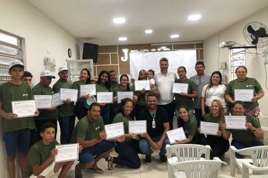 Vertente do L&eacute;rio certifica alunos do curso de Inform&aacute;tica no S&iacute;tio Cuvico 