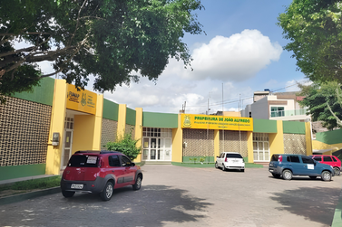 Prefeitura de Jo&atilde;o Alfredo convoca aprovados em concurso para diferentes cargos