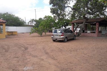S&iacute;tio &agrave; venda - 2400m&sup2; - S&iacute;tio Manduri