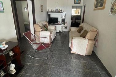 Casa &agrave; venda - 240m&sup2; - S&atilde;o Sebasti&atilde;o