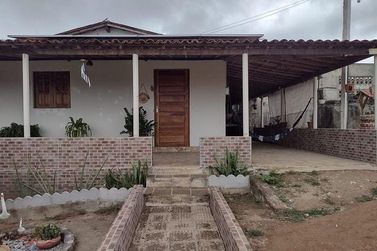 Ch&aacute;cara &agrave; venda - 15000m&sup2; - L&eacute;rio de Cima