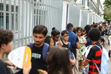 Enem 2026: candidatos n&atilde;o isentos t&ecirc;m at&eacute; quarta-feira para pagar taxa de inscri&ccedil;&atilde;o
