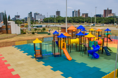 Fim de semana de sol e calor deve levar fam&iacute;lias aos parques e pra&ccedil;as de Toledo