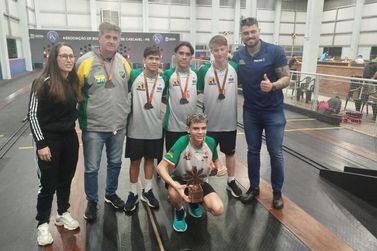 Toledo conquista bronze in&eacute;dito no bol&atilde;o e prata no atletismo nos Jogos da Juventude