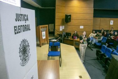 Treinamento prepara mes&aacute;rios para elei&ccedil;&atilde;o suplementar do Conselho Tutelar de Toledo