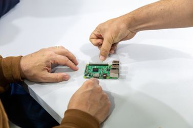 TV Boxes apreendidas pela Receita Federal ganham nova fun&ccedil;&atilde;o em projeto da Unioeste