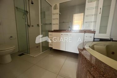 Apartamento para alugar - 234m&sup2; - CENTRO